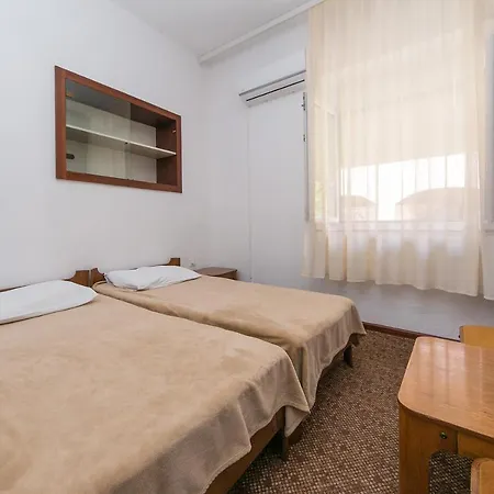Twin 16006c Gasthof Gradac (Split-Dalmatia)